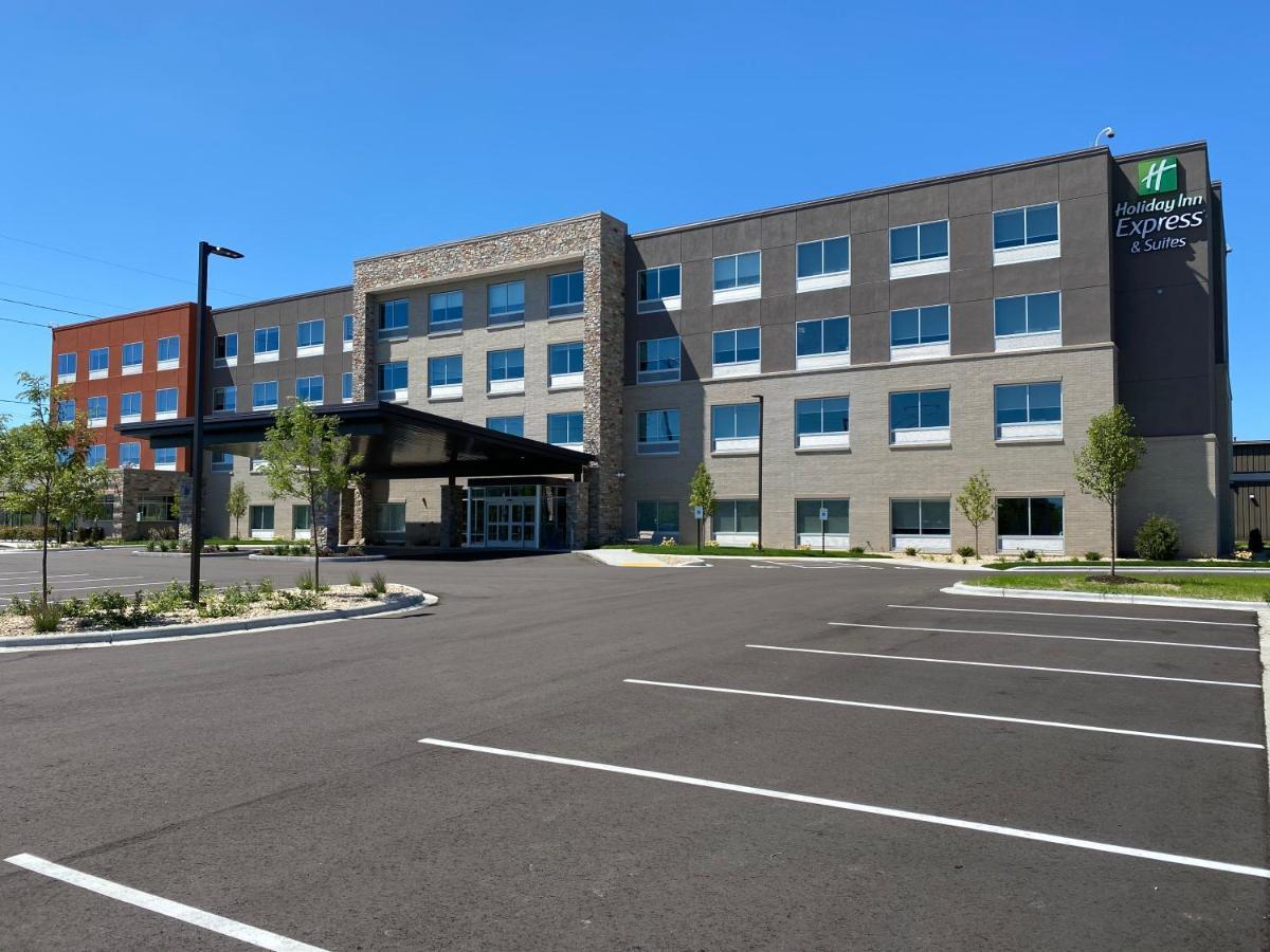 Holiday Inn Express & Suites - Madison West - Middleton By Ihg Eksteriør billede
