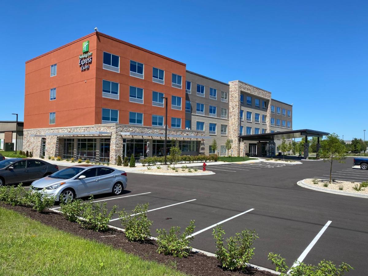 Holiday Inn Express & Suites - Madison West - Middleton By Ihg Eksteriør billede
