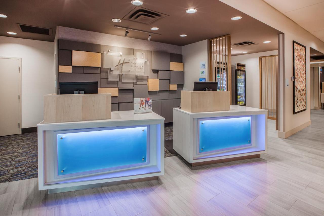 Holiday Inn Express & Suites - Madison West - Middleton By Ihg Eksteriør billede