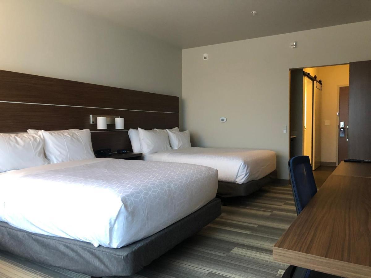 Holiday Inn Express & Suites - Madison West - Middleton By Ihg Eksteriør billede