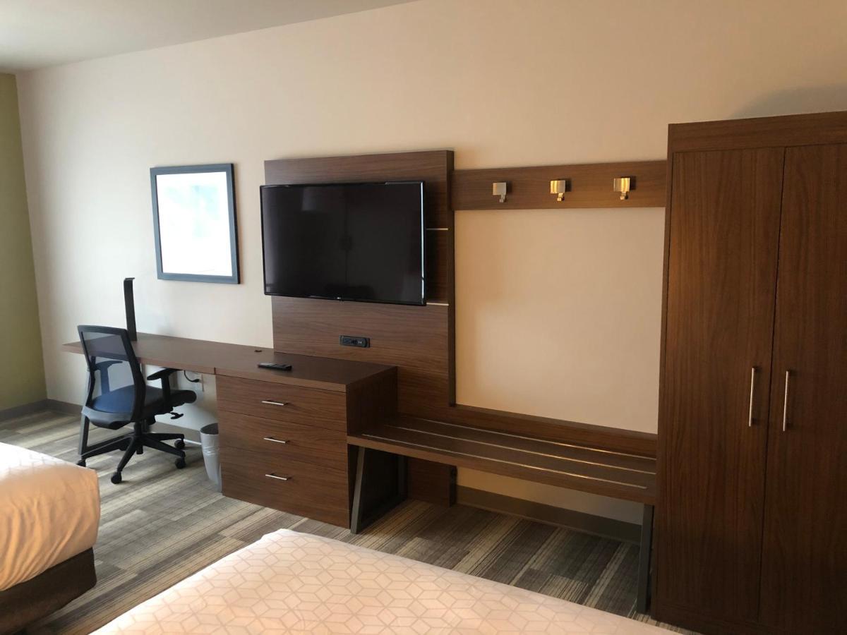 Holiday Inn Express & Suites - Madison West - Middleton By Ihg Eksteriør billede
