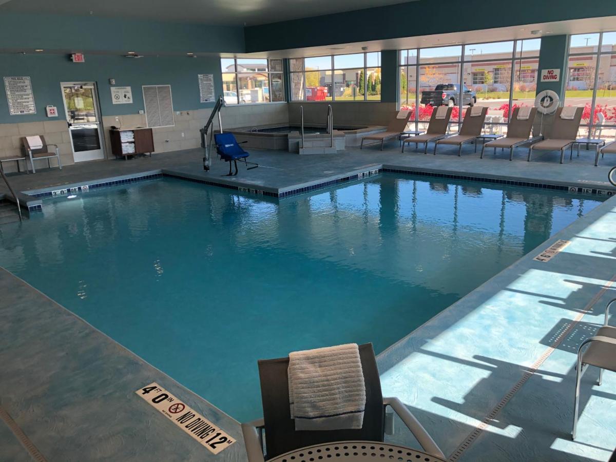 Holiday Inn Express & Suites - Madison West - Middleton By Ihg Eksteriør billede