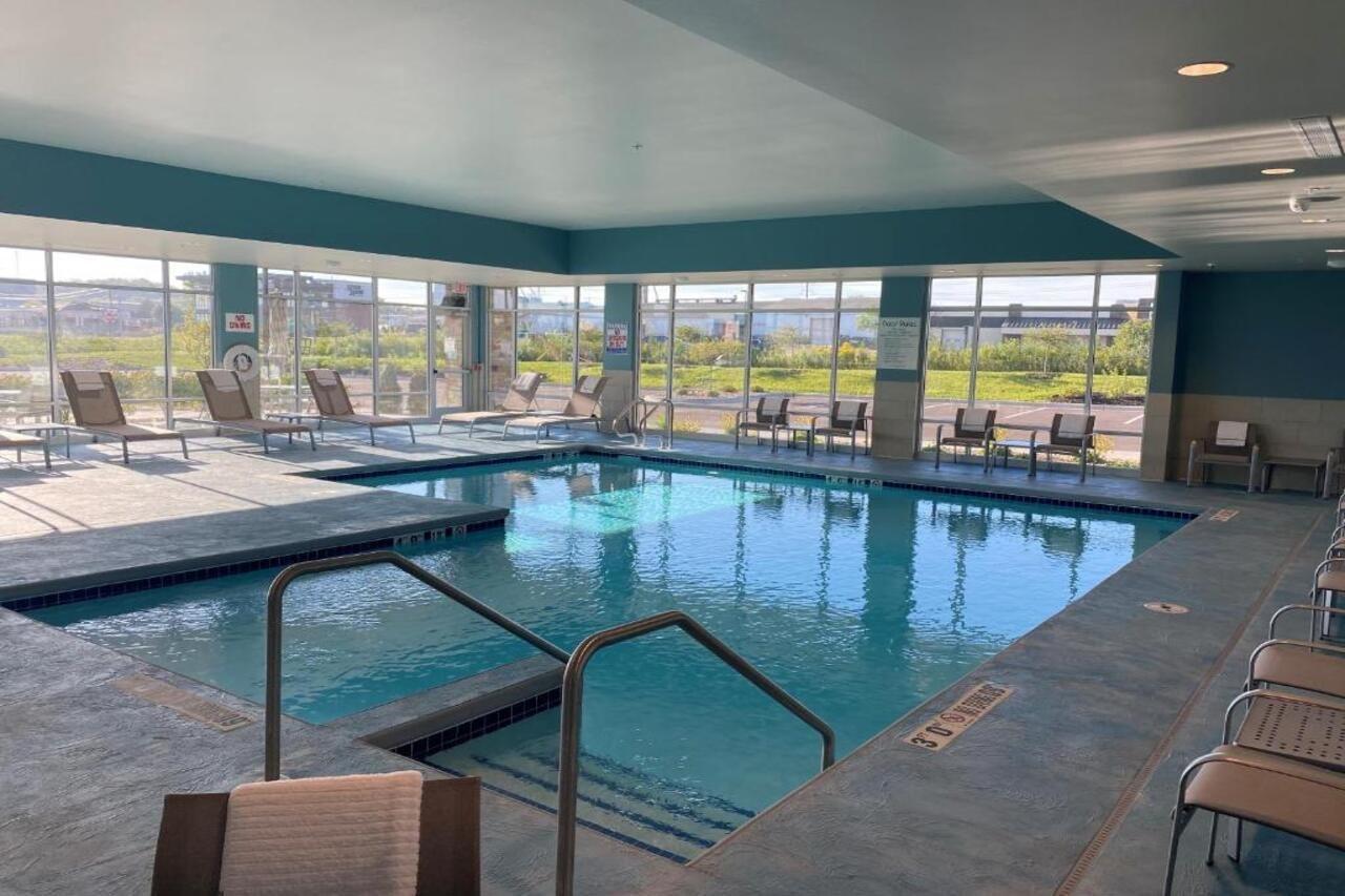 Holiday Inn Express & Suites - Madison West - Middleton By Ihg Eksteriør billede