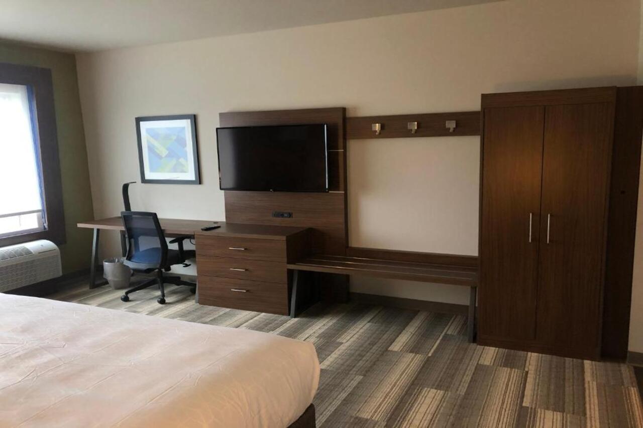 Holiday Inn Express & Suites - Madison West - Middleton By Ihg Eksteriør billede