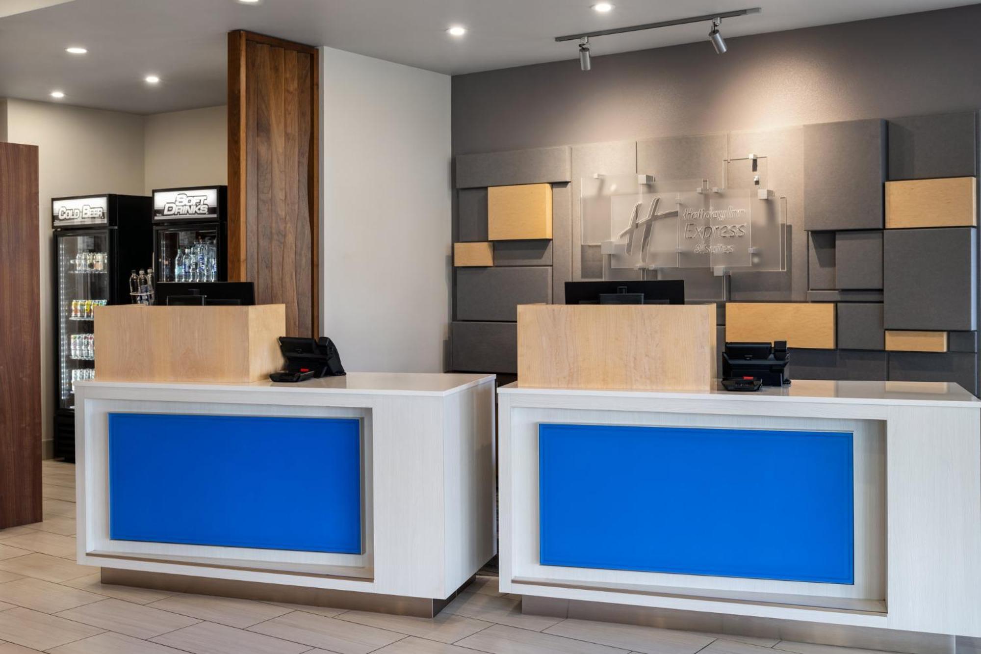 Holiday Inn Express & Suites - Madison West - Middleton By Ihg Eksteriør billede