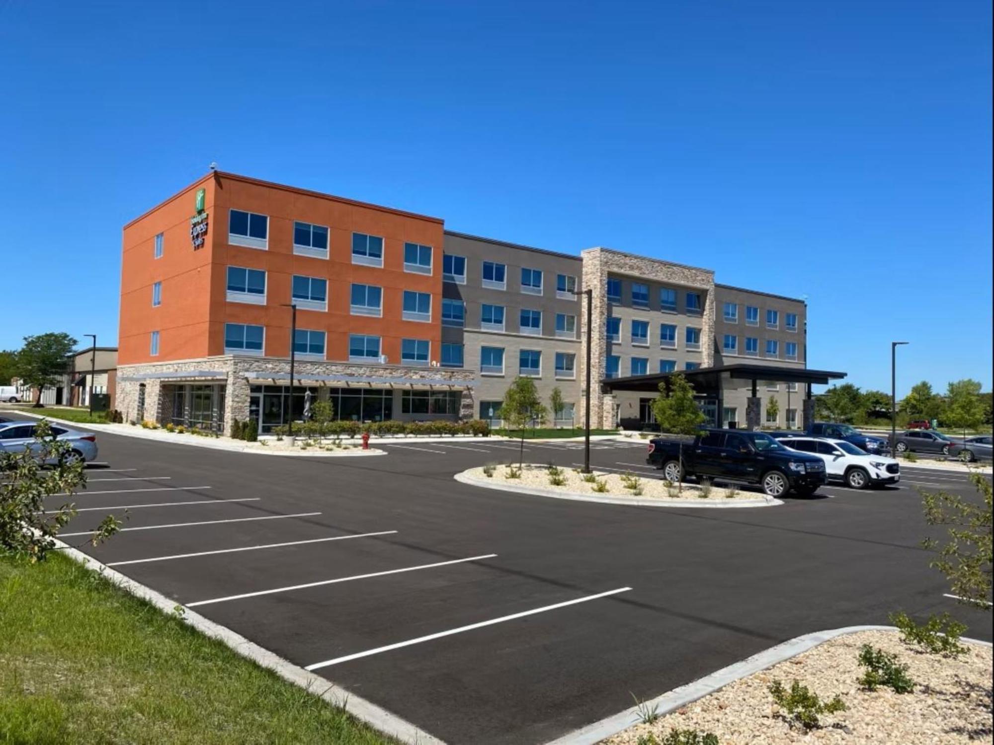 Holiday Inn Express & Suites - Madison West - Middleton By Ihg Eksteriør billede